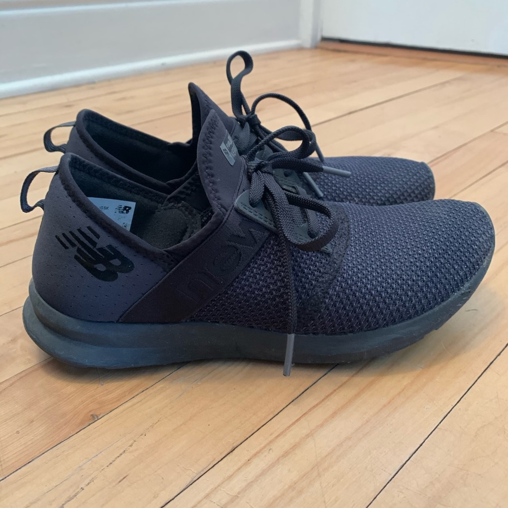 New Balance women’s tennis shoes